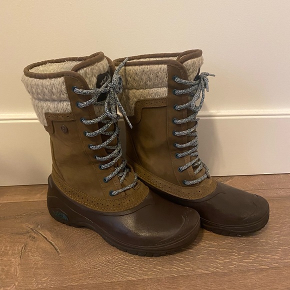 The North Face Shoes - North Face Shallista ii Winter boot
